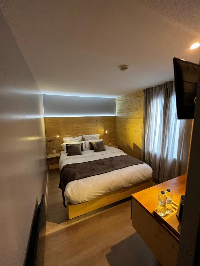9Wagram Hotel Boutique Le Mans Exterior photo